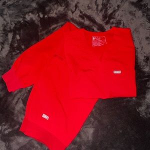 Red small jogger figs set